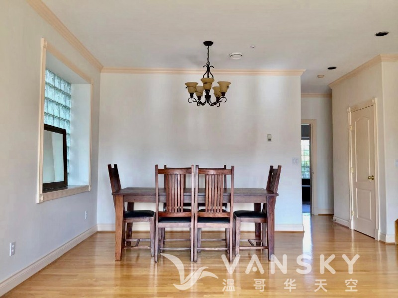 250716224241_3. dining area.JPEG